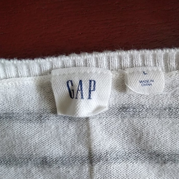 Gap stripe long sleeve top - Picture 2 of 5